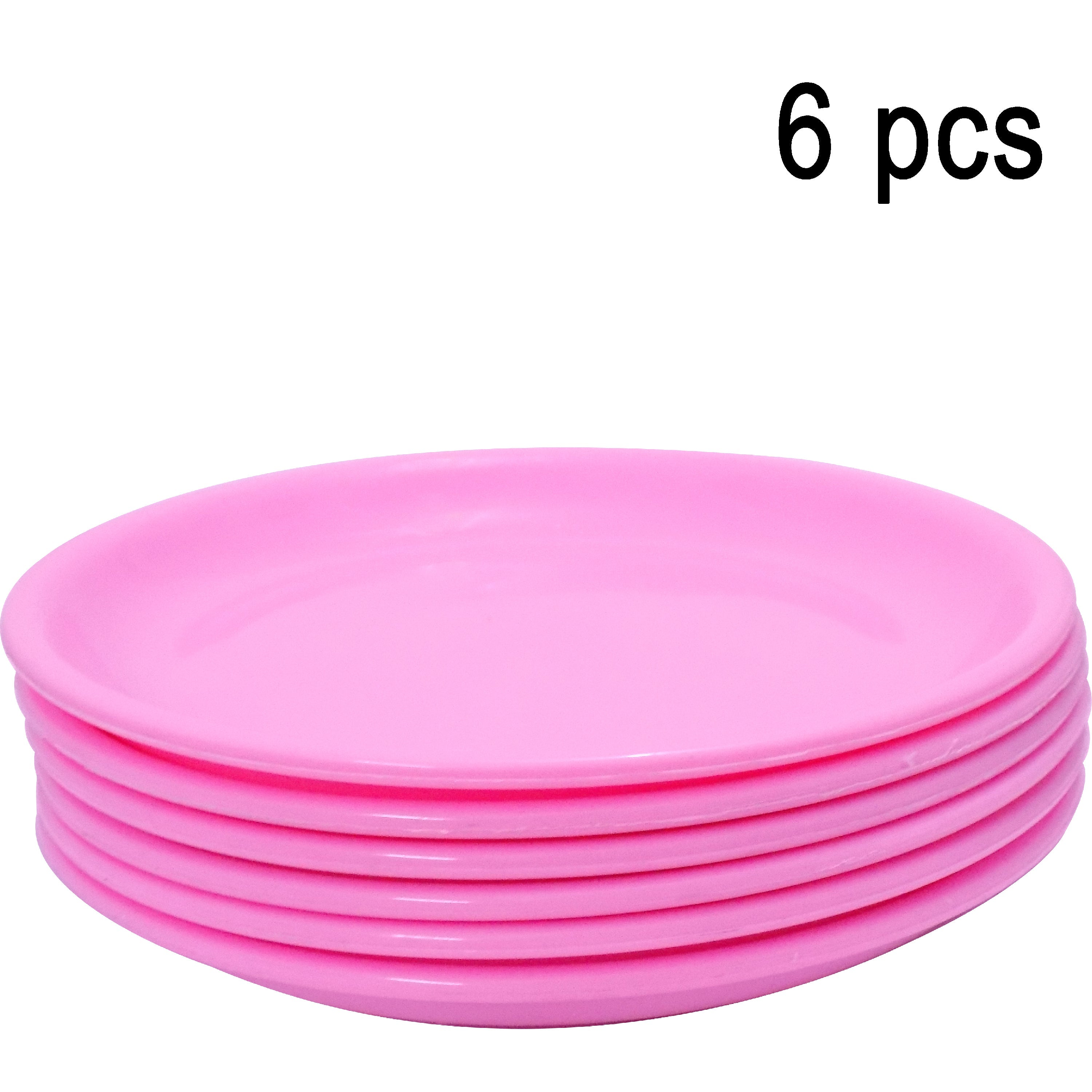 Stack of round mini soup plates displaying their compact size. Stack of round mini soup plates displaying their compact size.